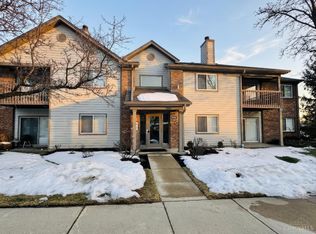 8854 Eagleview Dr APT 6, West Chester, OH 45069