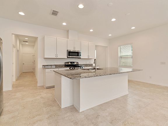 Large island with breakfast bar