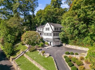 68 Mountain Rd, Pleasantville, NY 10570