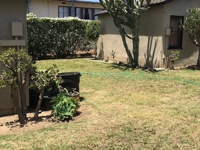 2641 E Orange Grove Blvd — Photo 15
