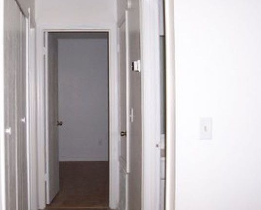 5th image of 1107 Morris Ave