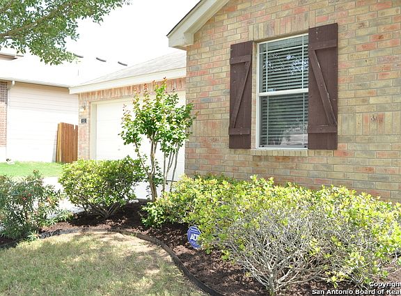 3rd image of 213 Arcadia Pl