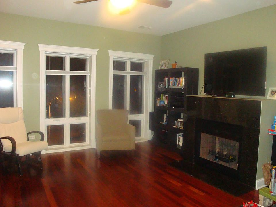Living Room IV