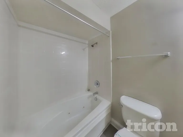 554 Peregrine Ct — Photo 16