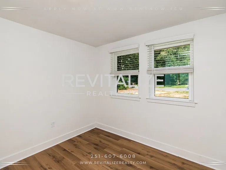 2365 Sybel Dr — Photo 20
