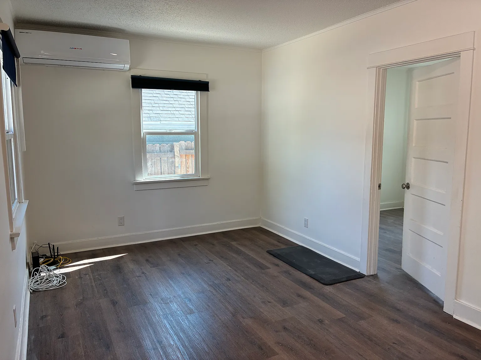 2 bed, 600 sqft, $2,700 — Photo 2