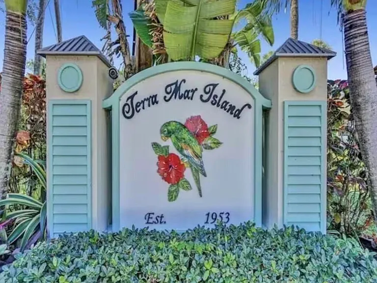 1800 E Terra Mar Dr — Photo 3