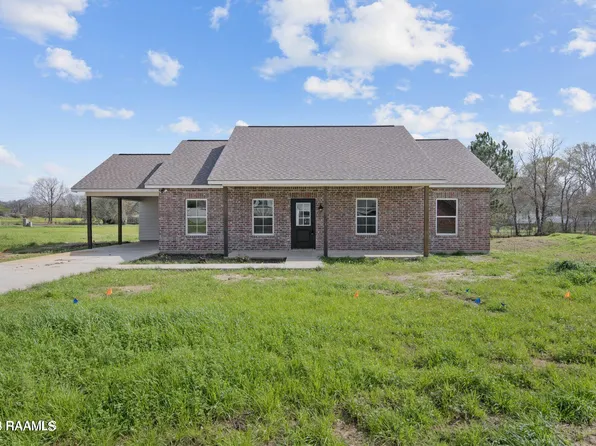 366 Sugarland Cir, Opelousas, LA 70570