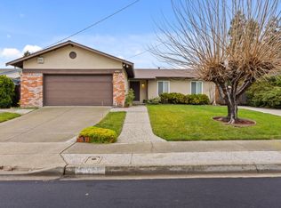 8062 Peppertree Rd, Dublin, CA 94568