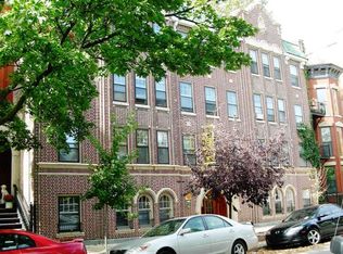 2048 N Cleveland Ave #306, Chicago, IL 60614