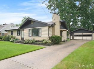 3902 40th St SW, Grandville, MI 49418