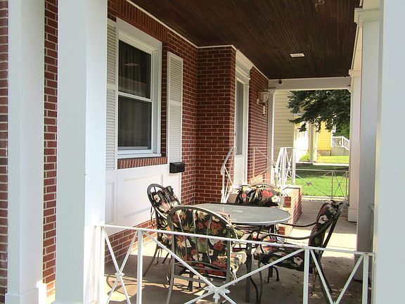 5th image of 223 E Schlieman Ave