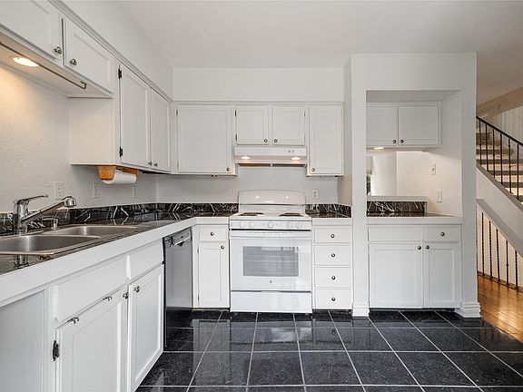 3rd image of 6808 Eastridge Dr #C4