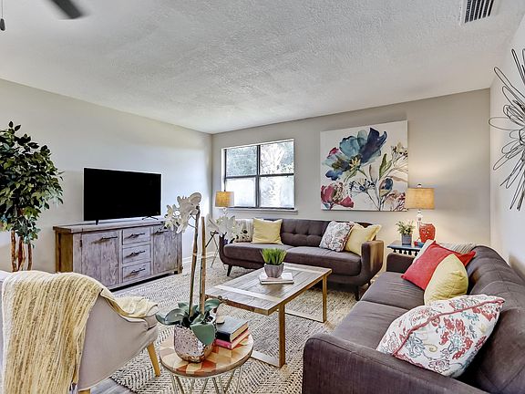 3rd image of 5553 Alpha Ave