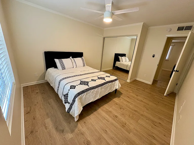 1410 E Bishop Dr — Photo 11