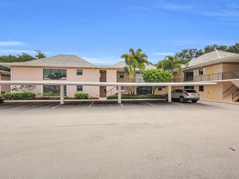 10 SE Turtle Creek Dr #B — Photo 33