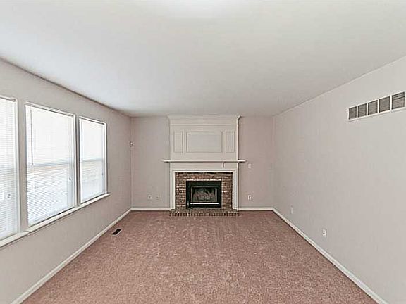 5th image of 6250 Chadworth Ct