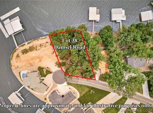 38 Damsel Rd, Lake Ozark, MO 65049