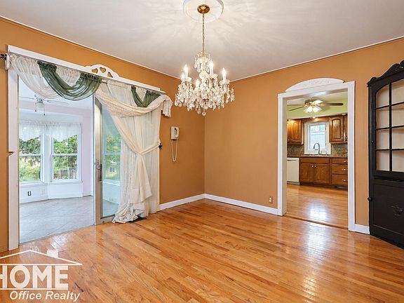 5th image of 9472 Butternut St