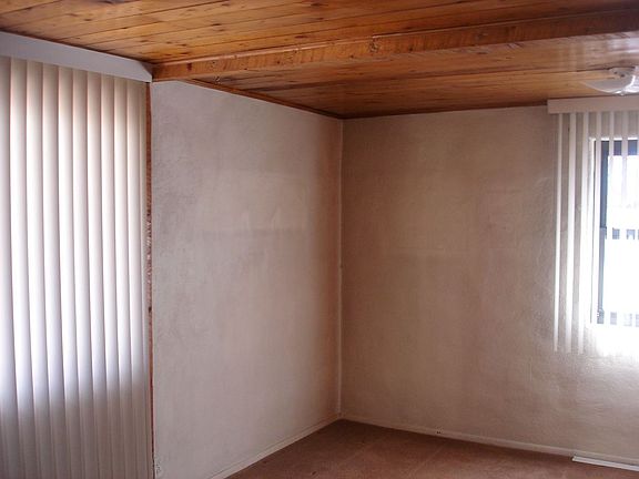 4th image of 216 Valverde St