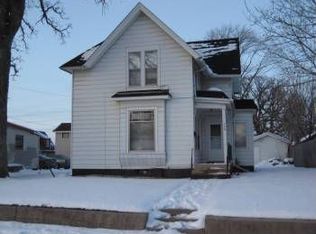 729 Cunningham St, Rockford, IL 61102