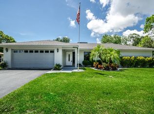 10 Village Way, Palm Harbor, FL 34683