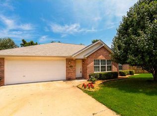 20622 Highland Dr, Springdale, AR 72764