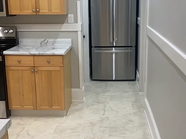 1827 E Kenwood Blvd — Photo 5