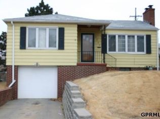 3260 Vinton St, Omaha, NE 68105