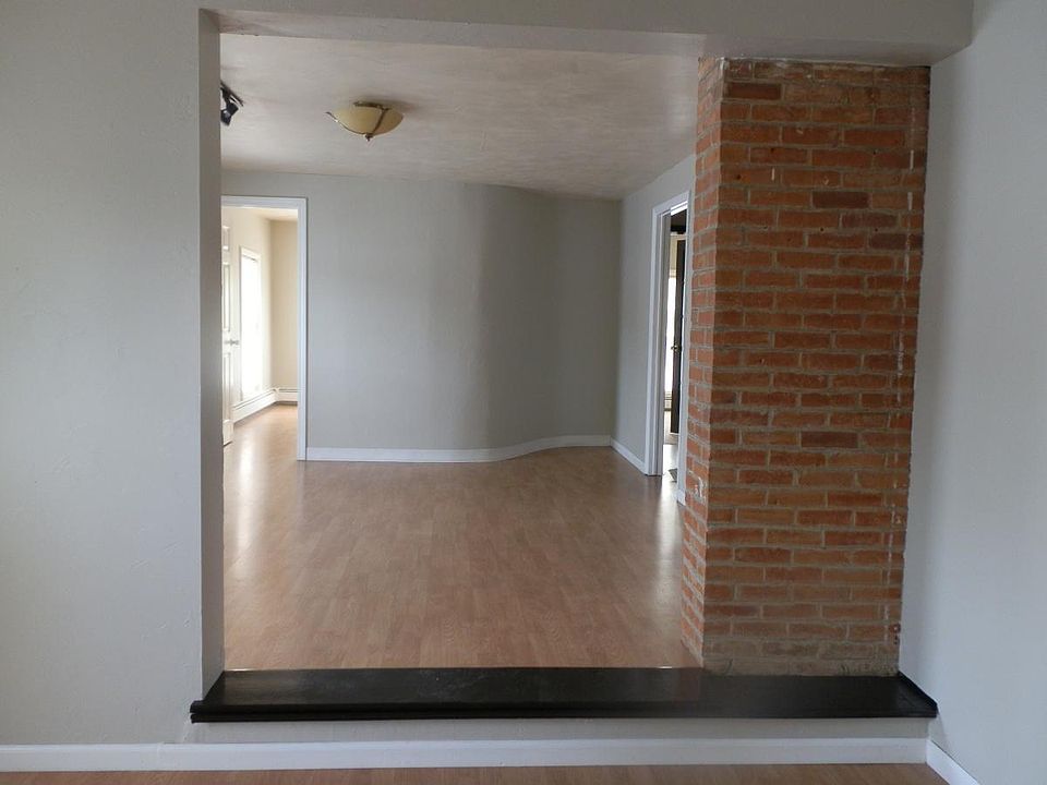 1st image of 71 Bay Street # Second Floor