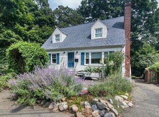 39 Reading Hill Ave, Melrose, MA 02176