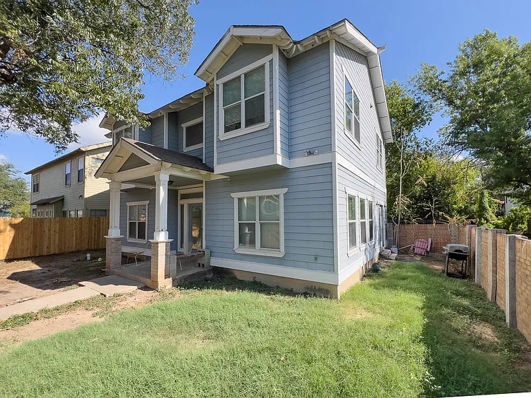 5101 Martin Ave #B1 — Photo 1