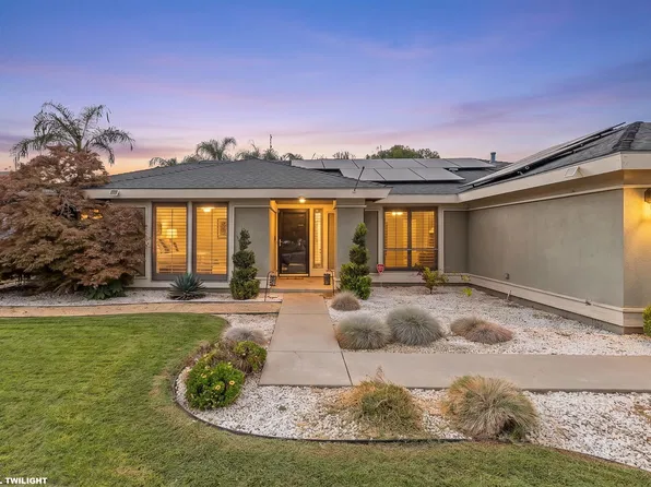 2131 S Hall Street, Visalia, CA 93277