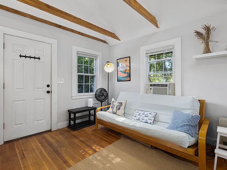 109 Allston Ave — Photo 2