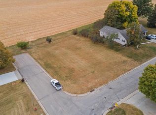 809 Crestview Dr, Traer, IA 50675