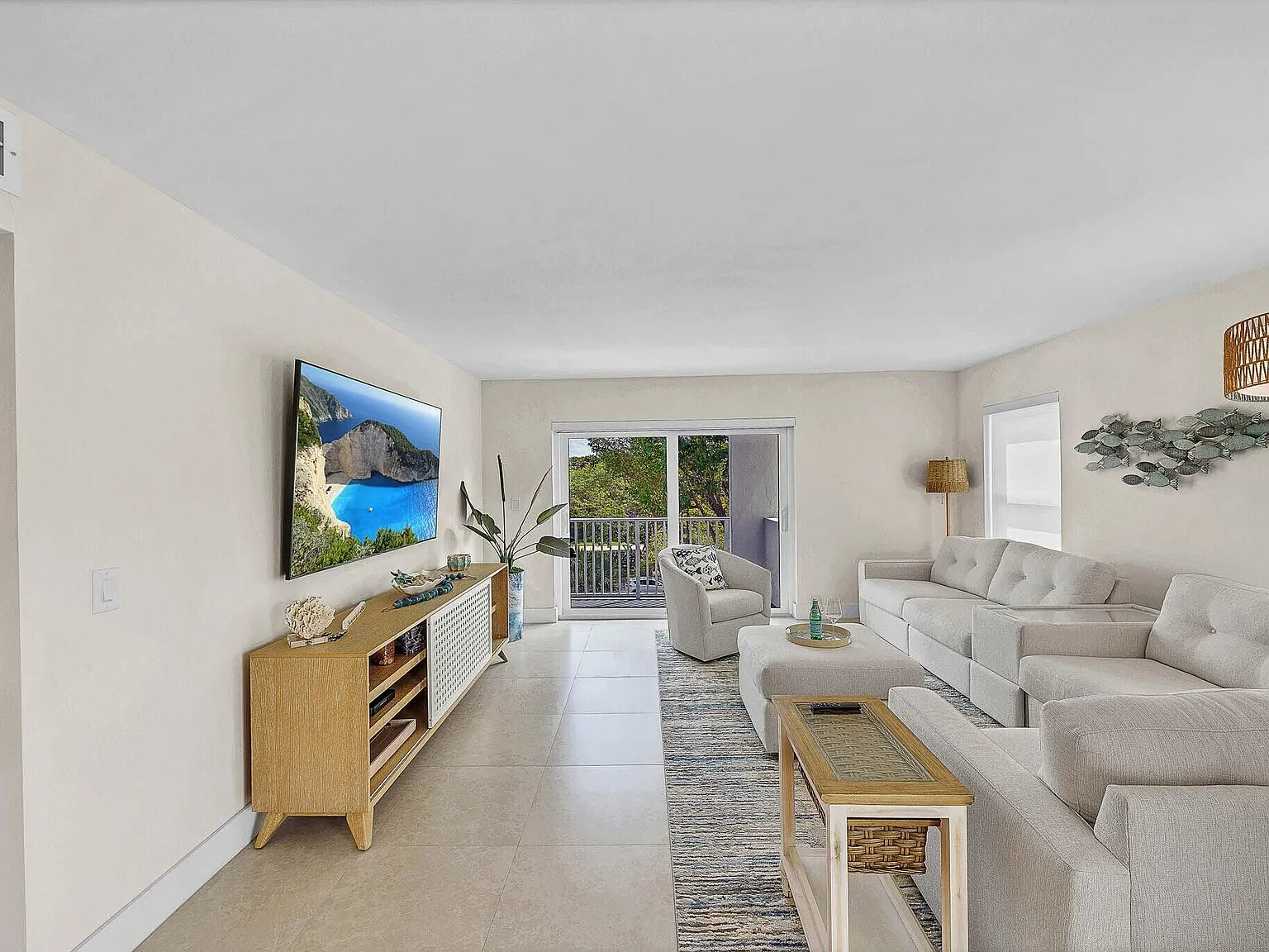 2 bed, 2.0 bath, 1170 sqft, $3,300 — Photo 4