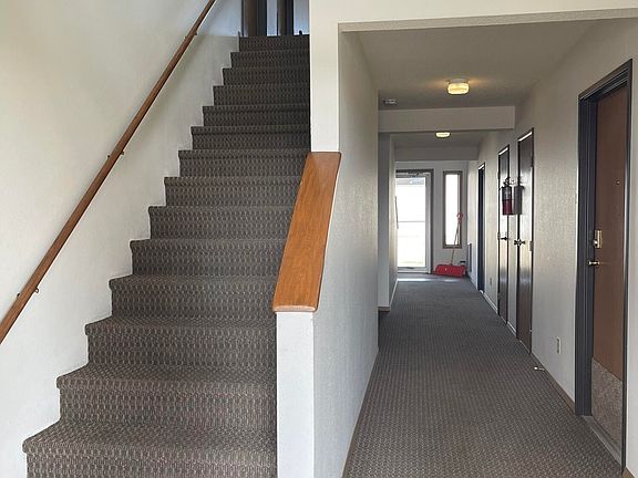 2nd image of 124 W Missouri Ave