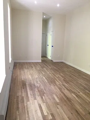 Rented by Mann Maurice A | media 6