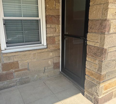 5th image of 115 Lindell Blvd Floor 2