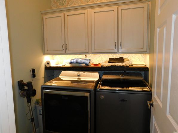 1004 W Becks Mill Rd, Salem, IN 47167