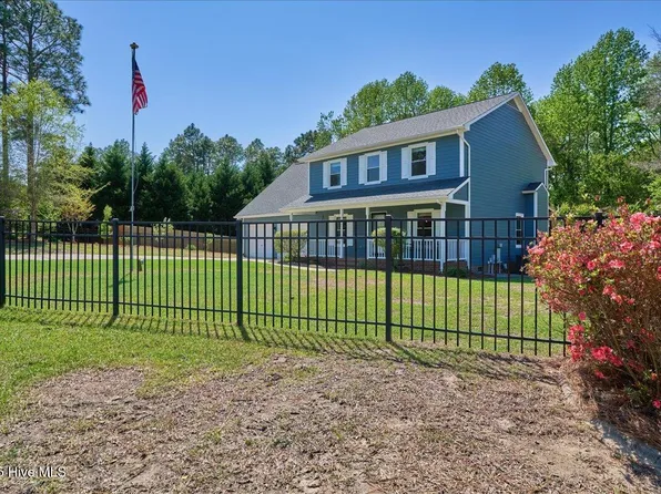 7217 Hunters Point Drive, Fayetteville, NC 28311