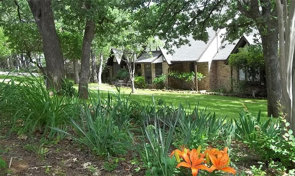 1st image of 2308 Wood Cliff Ct