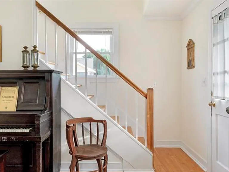 118 Summit St — Photo 5