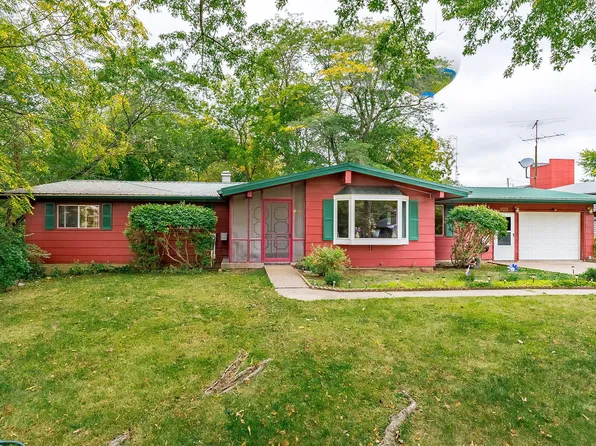 920 Main St, Columbus Junction, IA 52738