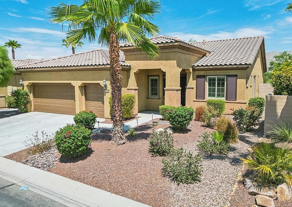 1st image of 81216 Avenida Colonias