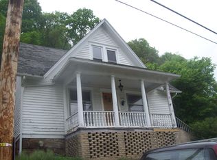 119 W Locust St, Pomeroy, OH 45769