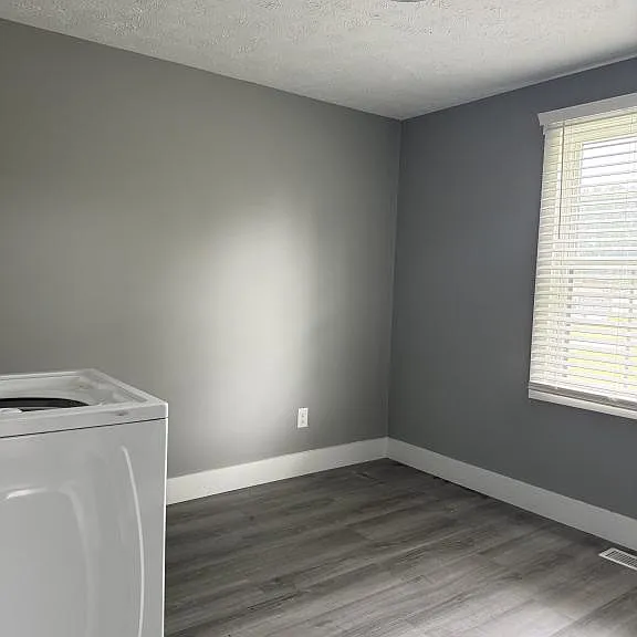 132 Villard St — Photo 10