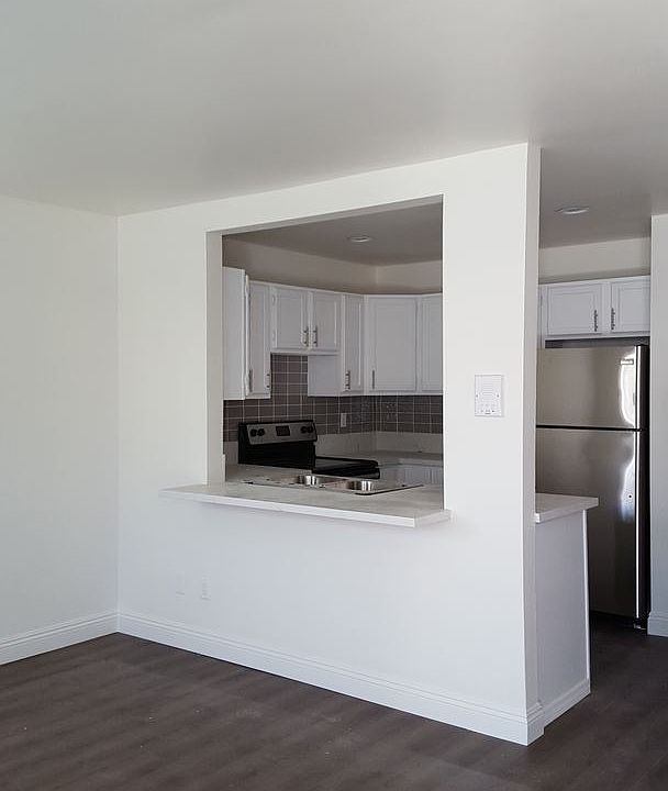 1st image of 4735 Bancroft St APT 03