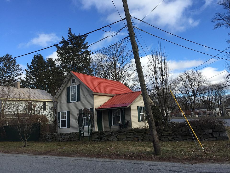 70 Regent St, Saratoga Springs, NY 12866 Zillow
