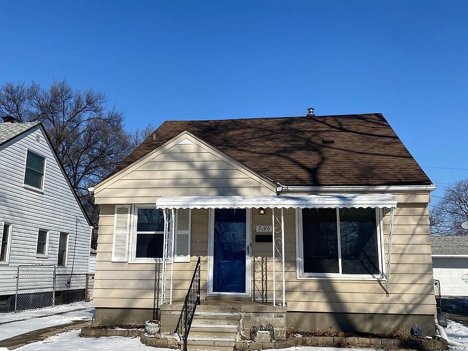 1st image of 2076 Leblanc St
